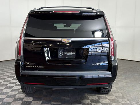 Used 2019 Cadillac Escalade Platinum AWD/4WD image 10