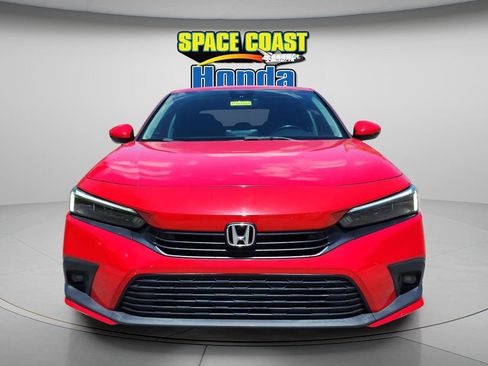 Used 2022 Honda Civic Touring image 4