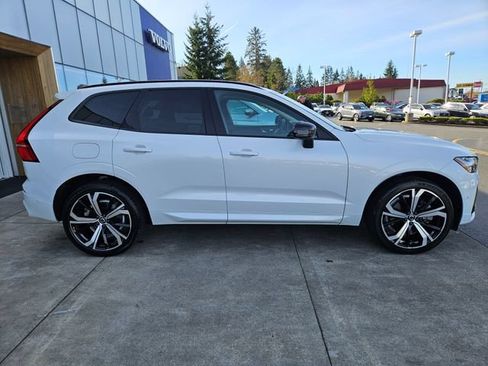Certified 2023 Volvo XC60 T8 Ultimate w/ Climate Package AWD/4WD image 4