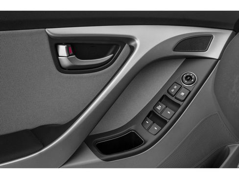 Used 2015 Hyundai Elantra SE image 56