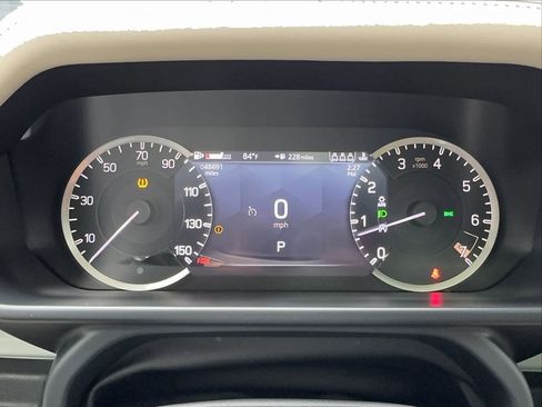 Used 2023 Land Rover Defender 110 S AWD/4WD image 35