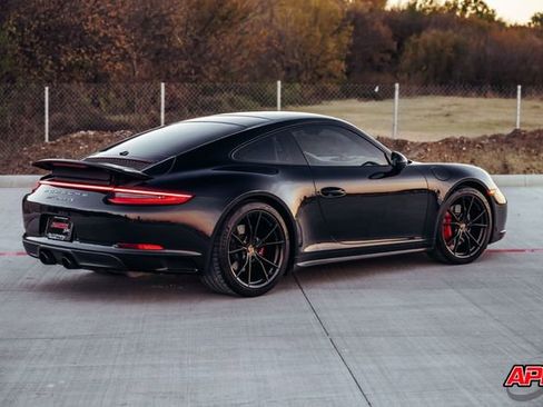 Used 2019 Porsche 911 Carrera 4S image 48