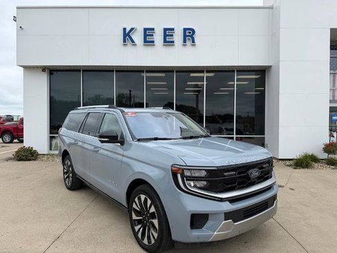 Certified 2025 Ford Expedition Max Platinum w/ Driver's Package AWD/4WD image 1