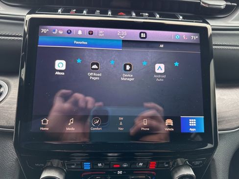 Used 2021 Jeep Grand Cherokee L Overland w/ Luxury Tech Group IV image 37