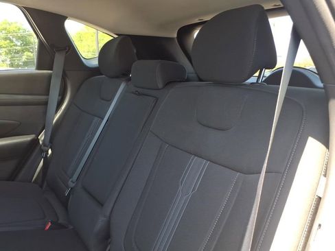 Used 2025 Hyundai Tucson SEL FWD image 12