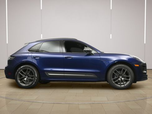 New 2026 Porsche Macan AWD/4WD image 29