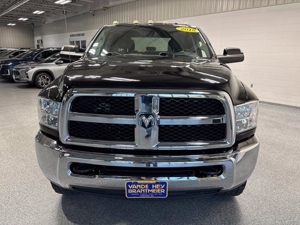 Used 2018 RAM 2500 Tradesman w/ Chrome Appearance Group AWD/4WD image 2