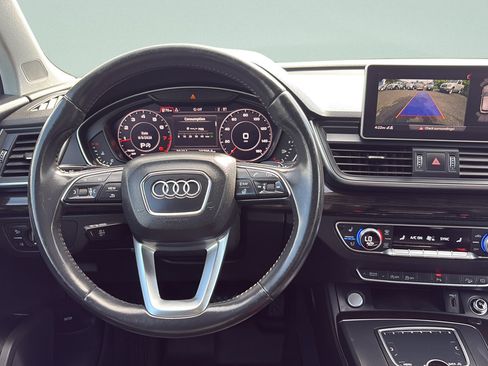 Used 2019 Audi Q5 2.0T Premium Plus w/ Premium Plus Package AWD/4WD image 12