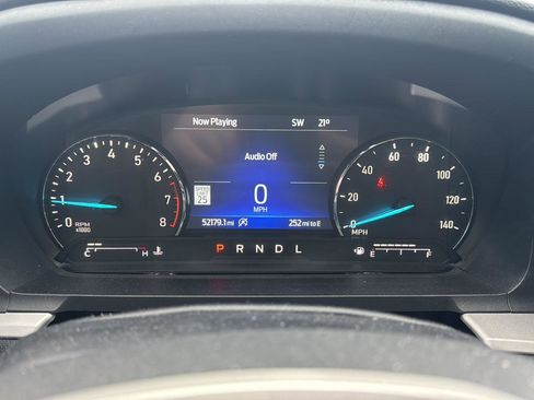 Used 2021 Ford Explorer XLT image 16