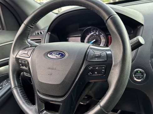 Used 2019 Ford Explorer XLT w/ Equipment Group 201A image 53