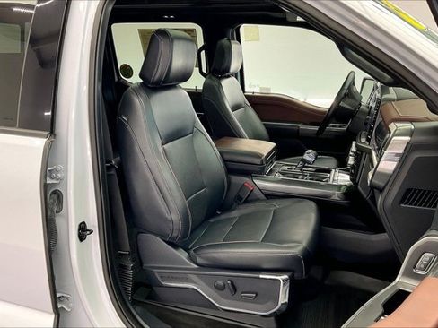 Used 2022 Ford F150 Lariat w/ Max Trailer Tow Package image 6