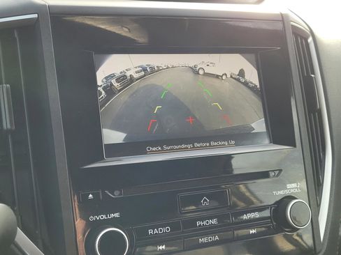 Used 2021 Subaru Crosstrek 2.0i Premium image 18