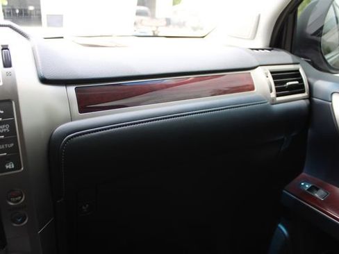 Used 2018 Lexus GX 460 Luxury AWD/4WD image 21