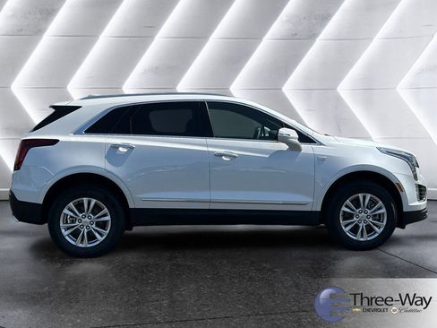 New 2026 Cadillac XT5 Luxury w/ LPO, Floor Liner Package image 6