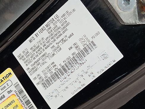 Used 2015 Ford Mustang Coupe RWD image 37