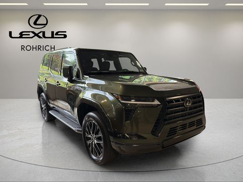 New 2026 Lexus GX 550 w/ Accessory Package (2T) AWD/4WD image 4