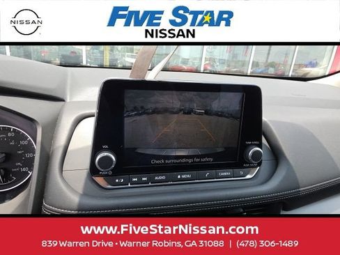 Used 2026 Nissan Rogue SV FWD image 14