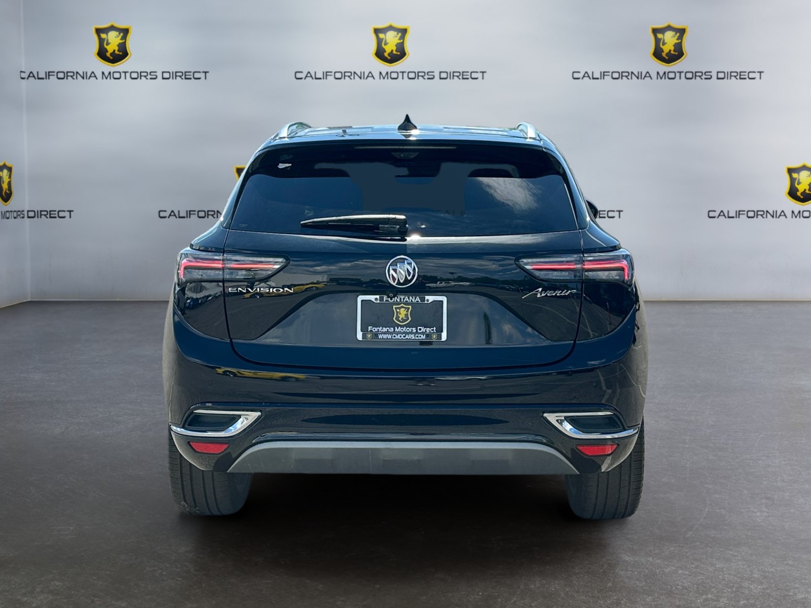 Used 2022 Buick Envision Avenir w/ Technology Package II FWD image 4