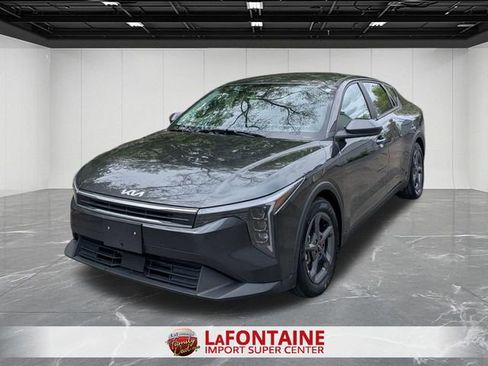 Certified 2025 Kia K4 FWD image 1