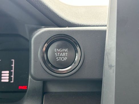 Used 2025 Toyota Tacoma SR5 image 13