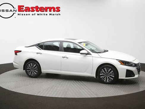 Used 2023 Nissan Altima 2.5 SV w/ SV Premium Package AWD/4WD image 47