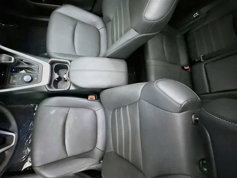 Used 2021 Toyota RAV4 Limited AWD/4WD image 23
