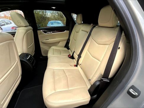 Used 2019 Cadillac XT5 Premium Luxury w/ Driver Assist Package image 19