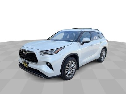 Used 2022 Toyota Highlander Platinum