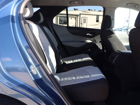 Used 2024 Chevrolet Equinox LT FWD image 11