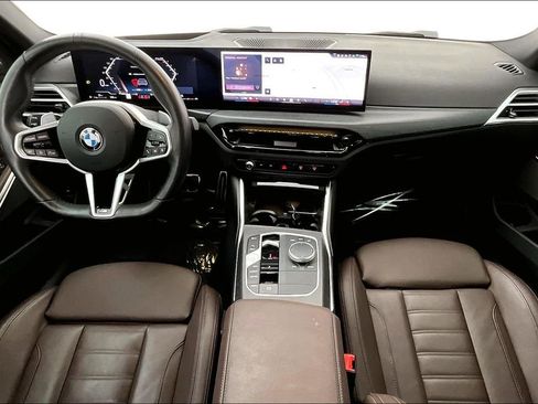 Used 2025 BMW 330i Sedan w/ M Sport Package image 19