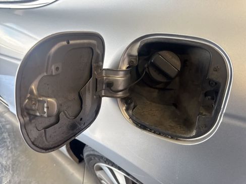 Used 2011 Honda Accord EX-L image 11