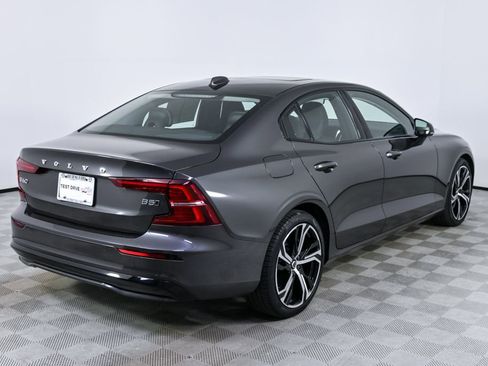 Certified 2025 Volvo S60 B5 Core AWD/4WD image 29