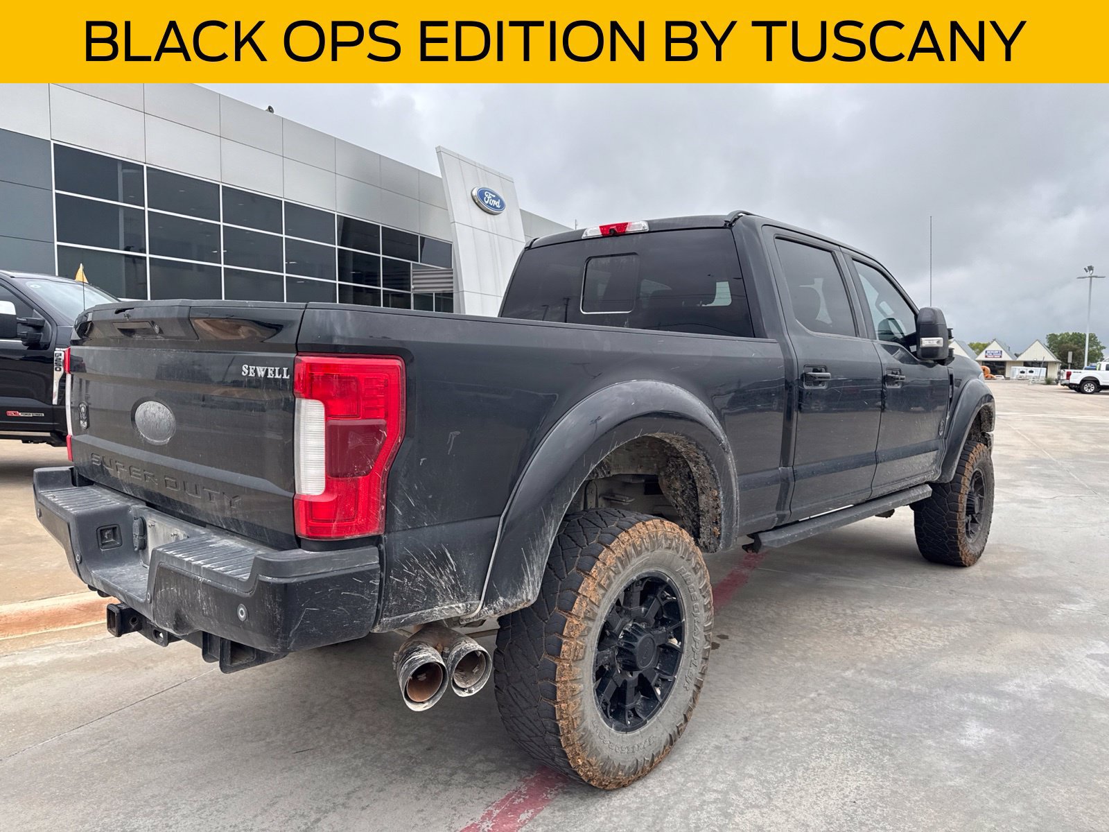 Used 2018 Ford F250 Lariat w/ Lariat Ultimate Package AWD/4WD image 3
