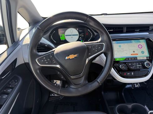 Used 2019 Chevrolet Bolt Premier w/ Infotainment Package image 13