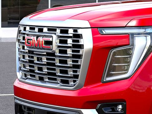 New 2026 GMC Yukon XL Denali w/ Denali Reserve Package AWD/4WD image 13