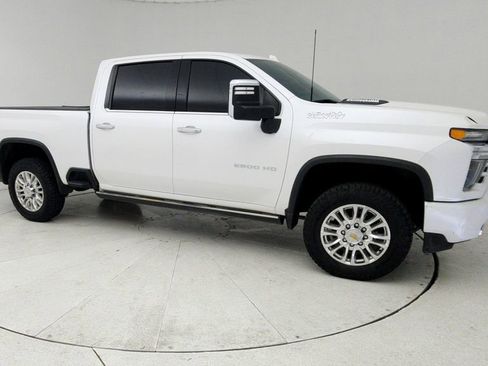 Used 2022 Chevrolet Silverado 2500 High Country w/ Technology Package AWD/4WD image 1