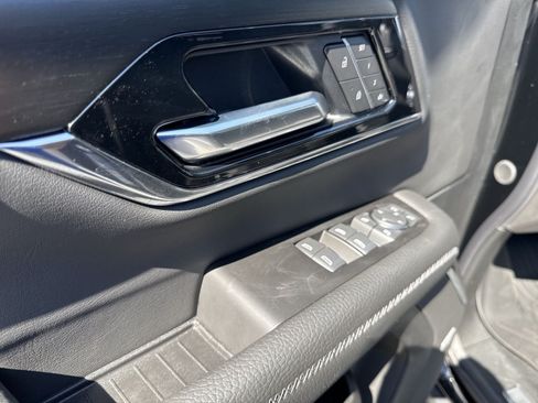 New 2026 GMC Yukon Denali w/ Advanced Technology Package AWD/4WD image 12
