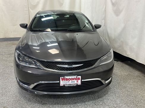 Certified 2016 Chrysler 200 Limited w/ Convenience Group FWD image 8