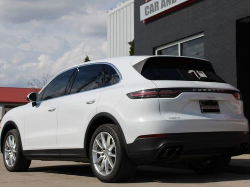 Used 2019 Porsche Cayenne AWD/4WD image 3