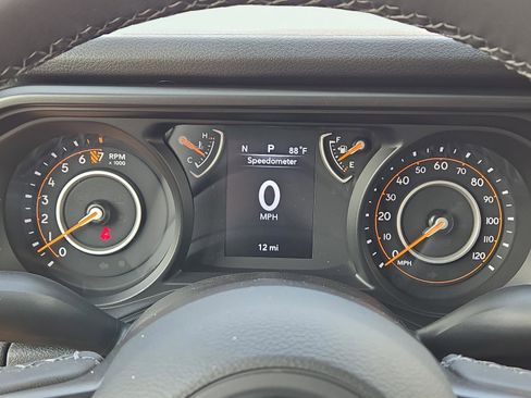 New 2025 Jeep Gladiator Sport image 24