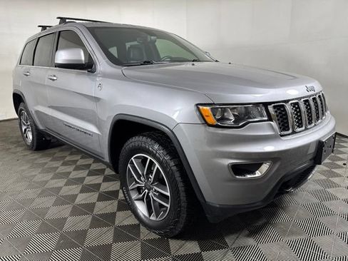 Used 2020 Jeep Grand Cherokee Laredo w/ Quick Order Package 2BN North AWD/4WD image 1