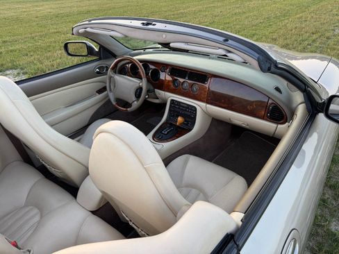 Used 1997 Jaguar XK8 Convertible RWD image 27