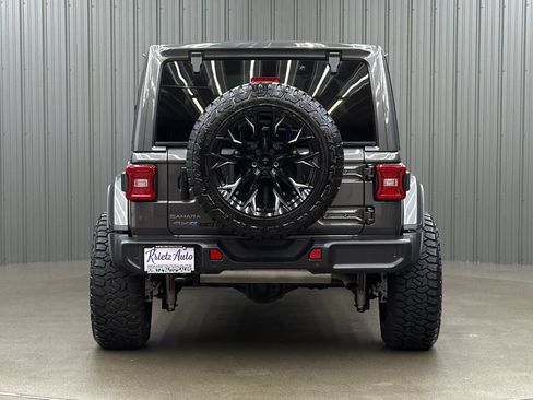 Used 2025 Jeep Wrangler Unlimited Sahara w/ Safety Group AWD/4WD image 4