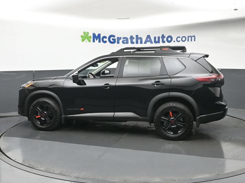 Used 2025 Nissan Rogue SV w/ Rock Creek Premium Package AWD/4WD image 22