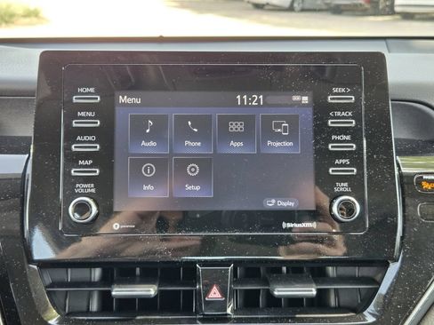 Used 2024 Toyota Camry SE FWD image 11