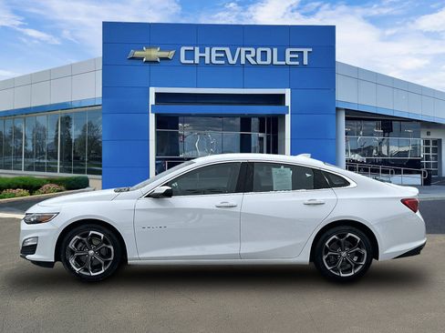 Certified 2023 Chevrolet Malibu LT image 2