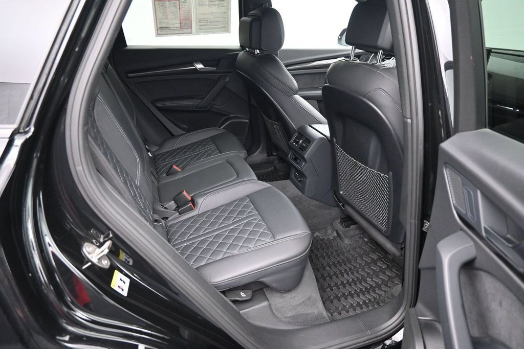 Used 2024 Audi SQ5 Premium Plus AWD/4WD image 13