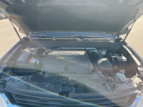 Used 2015 Chevrolet Colorado LT image 27