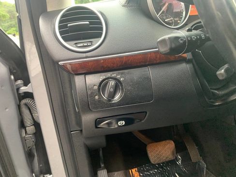 Used 2012 Mercedes-Benz GL 450 4MATIC image 23