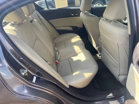 Used 2013 Acura ILX w/ Technology Package FWD image 21
